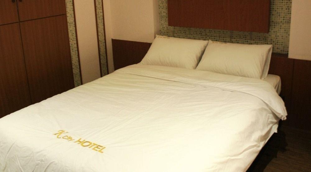 K City Hotel Seoul Bagian luar foto
