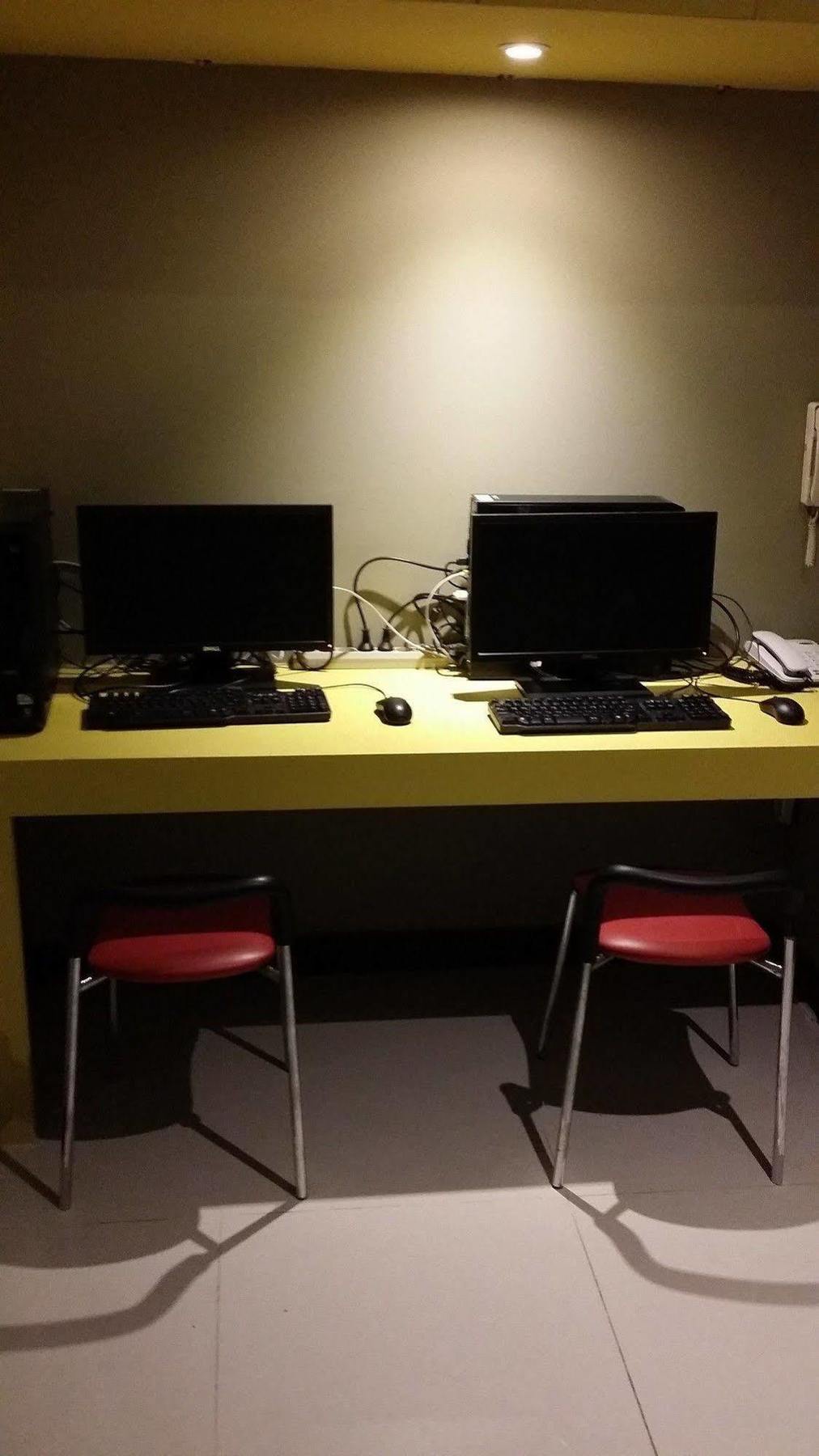 K City Hotel Seoul Bagian luar foto